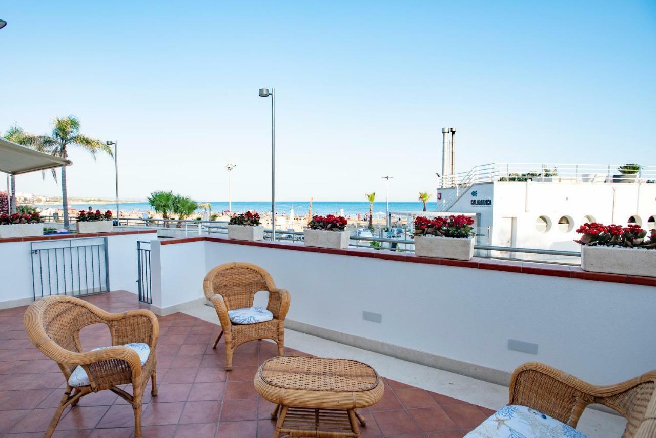 Delposto Marina Di Ragusa Buitenkant foto