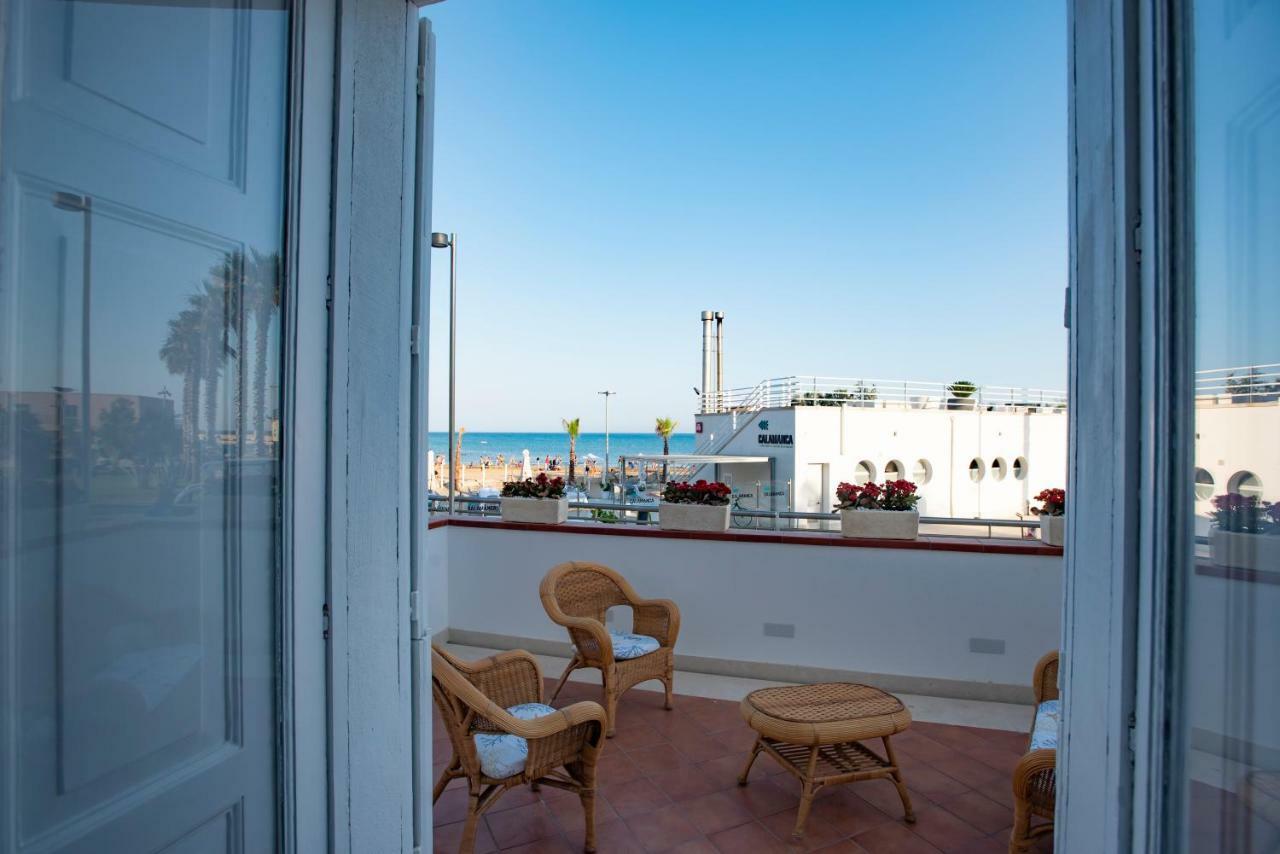 Delposto Marina Di Ragusa Buitenkant foto